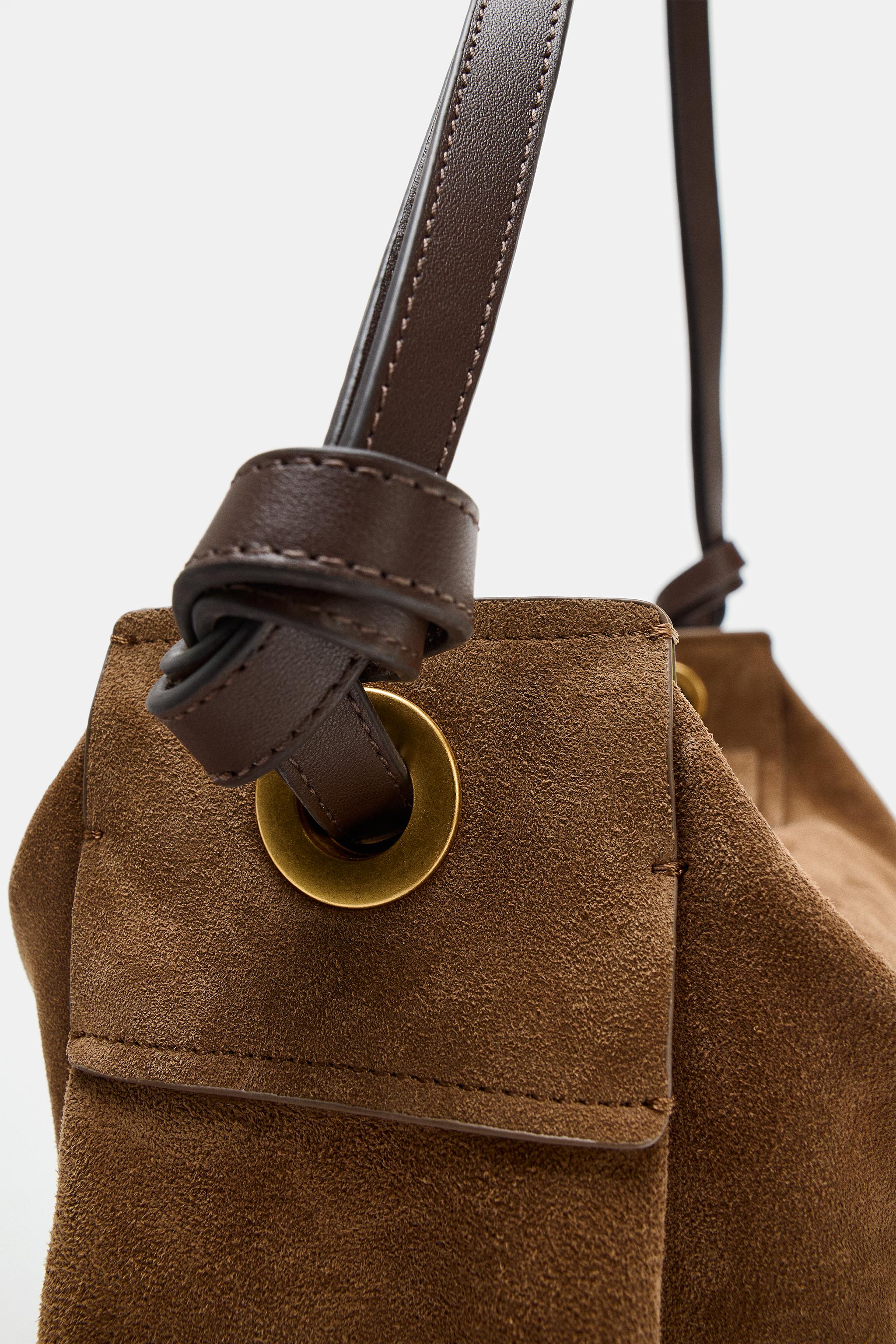 SAC À MAIN EN CUIR ALLONGÉ